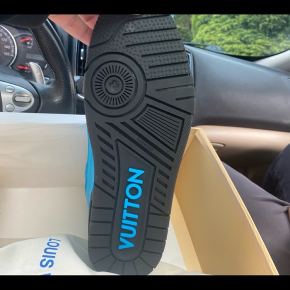 Louis vuitton trainers - Picture 3 of 7